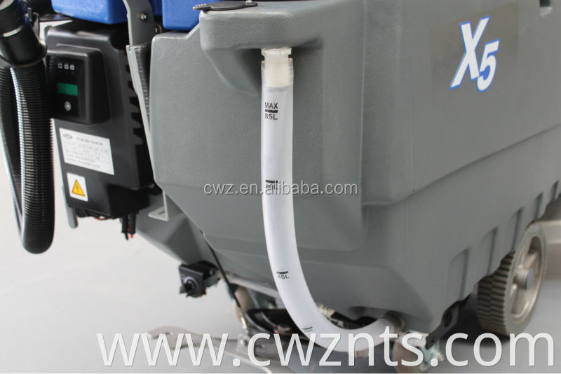 Compact battery type industrial floor scrubber dryer